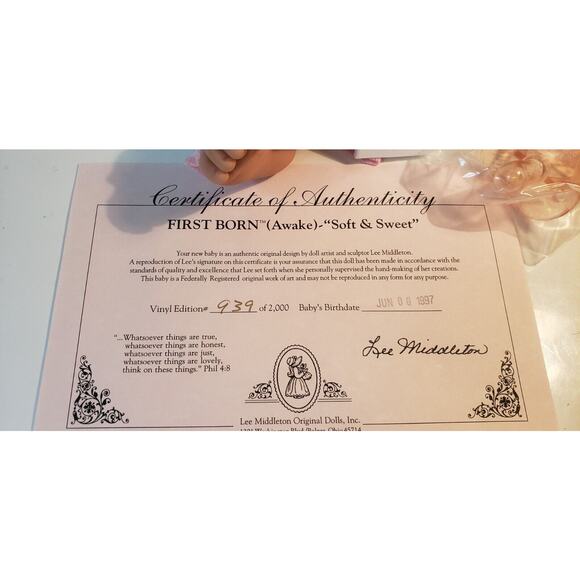 Lee Middleton First Born Awake Girl Doll #939/2000 Soft & Sweet COA 1997 18" NIB - Picture 7 of 13